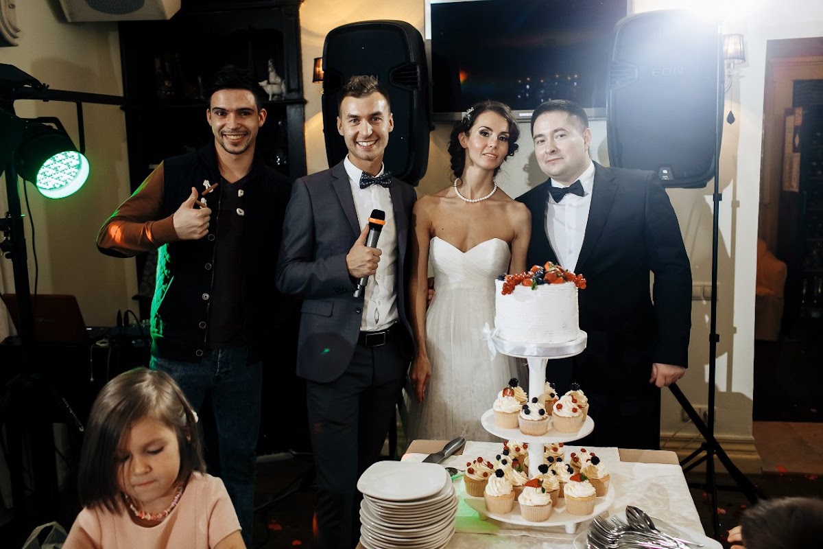 Андрей и Наташа в ресторане ECLE