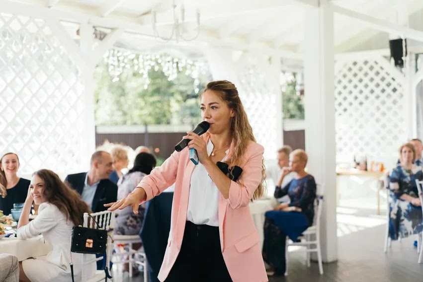 Алина и Гриша, Дом у озера