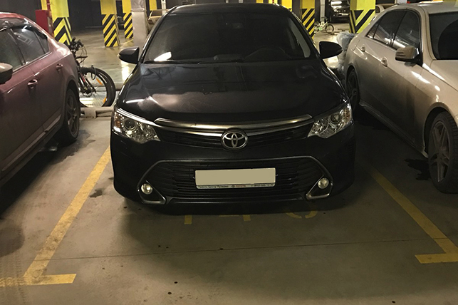 Toyota Camry — кадр 2 из 4