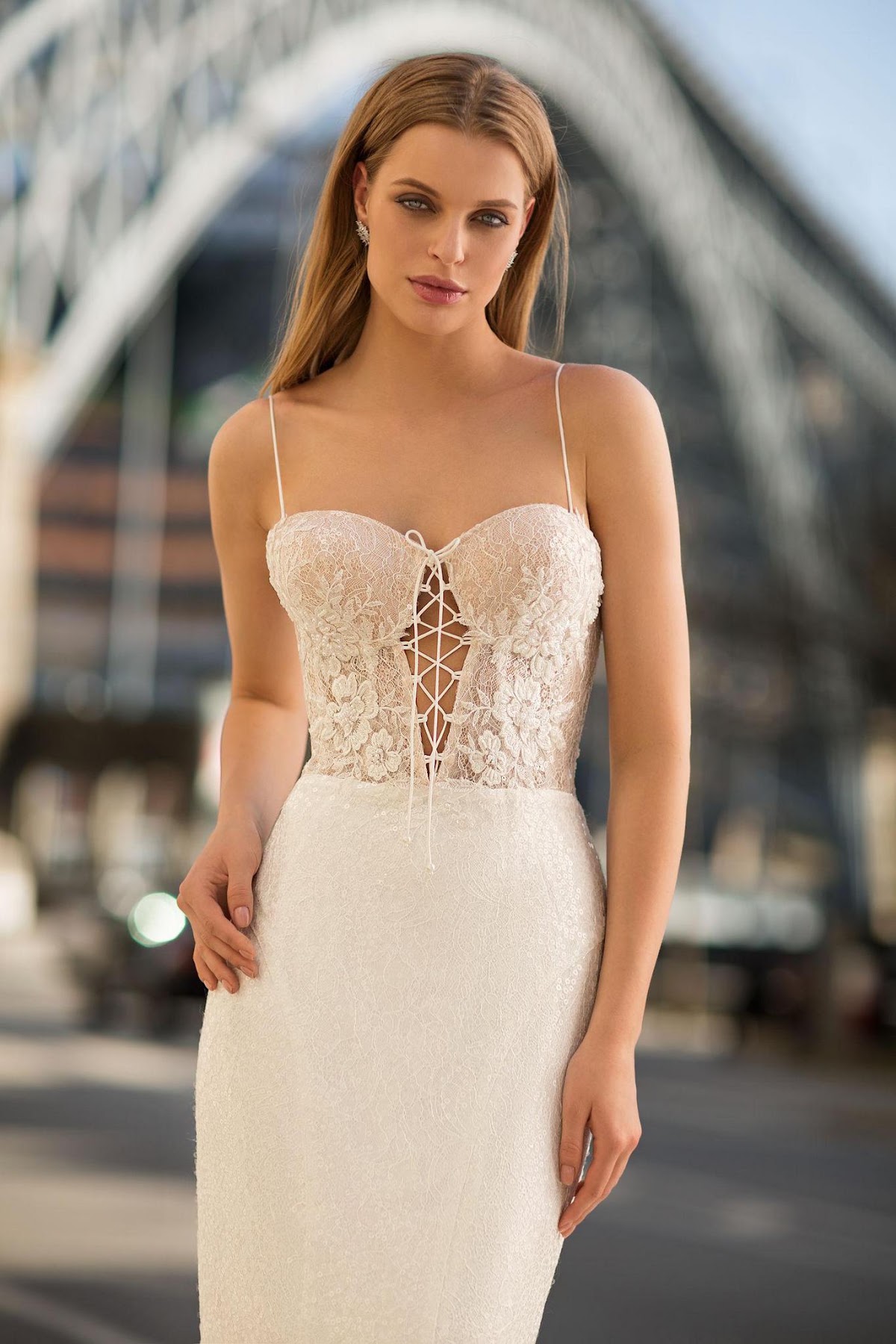 CHLOE-19021 — кадр 2 из 3