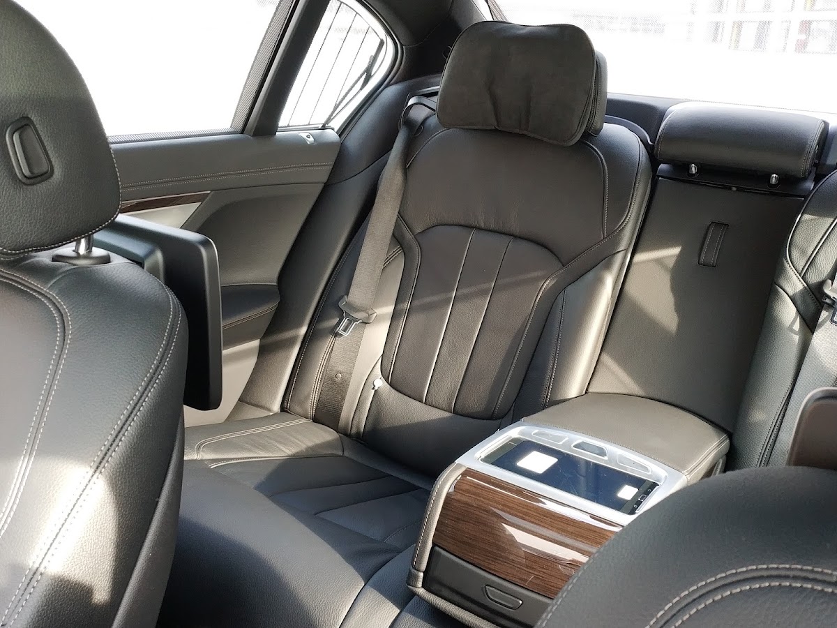 BMW 7 2018