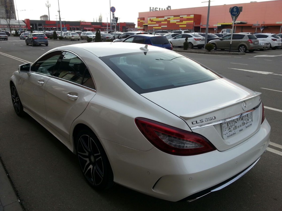 Mercedes CLS — кадр 3 из 5