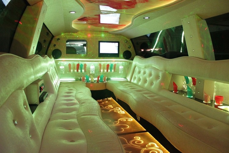 Lincoln Navigator - Rolls-Royce Style — кадр 4 из 6