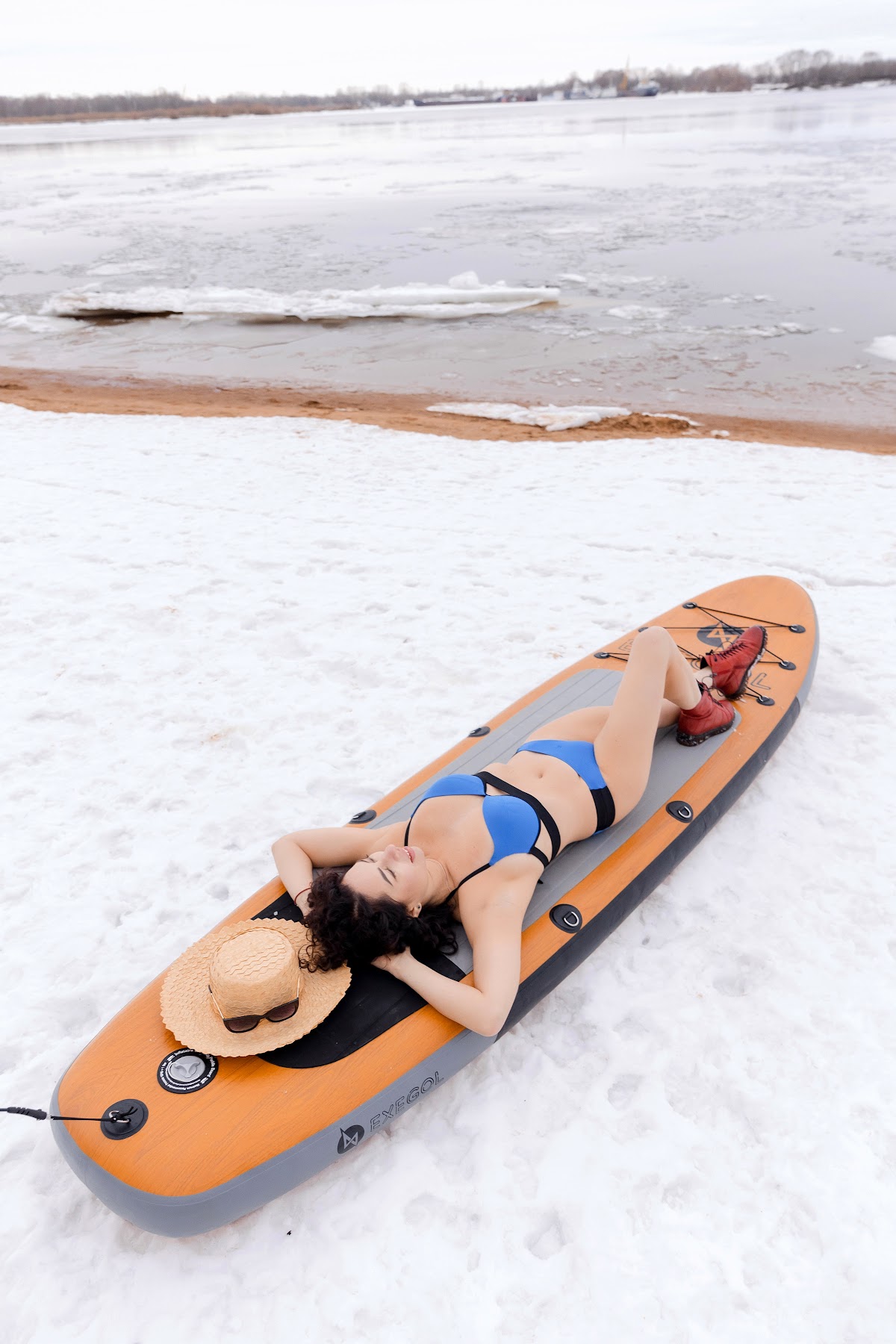 WINTER SUPBOARD
