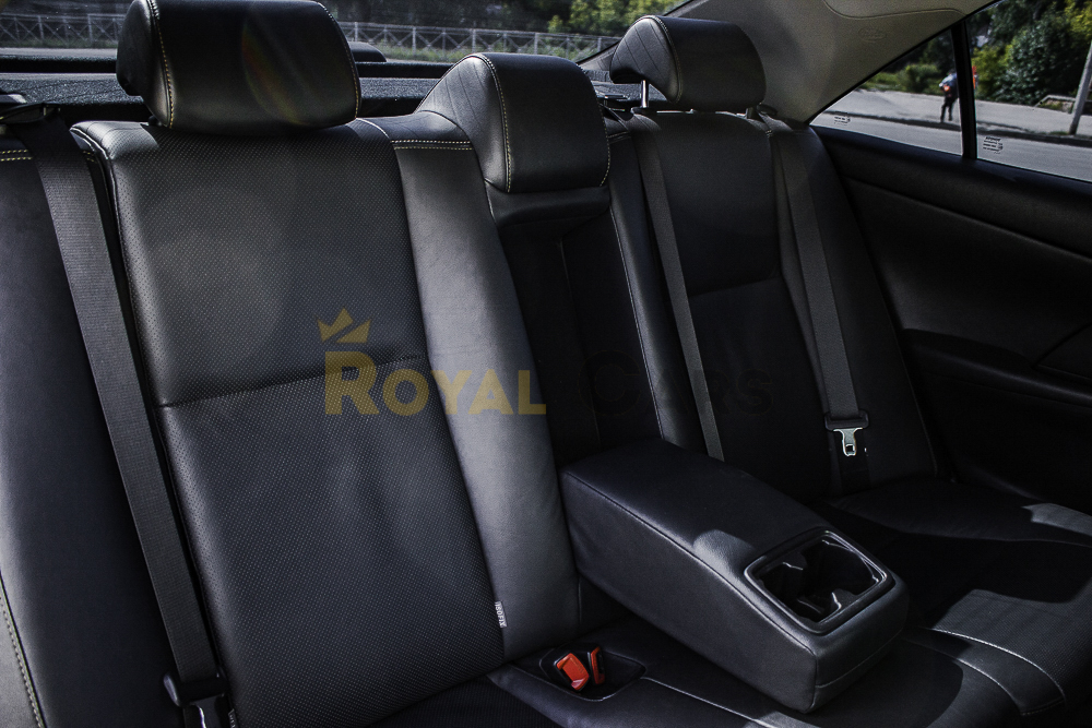 Toyota Camry V55 Exclusive Черная