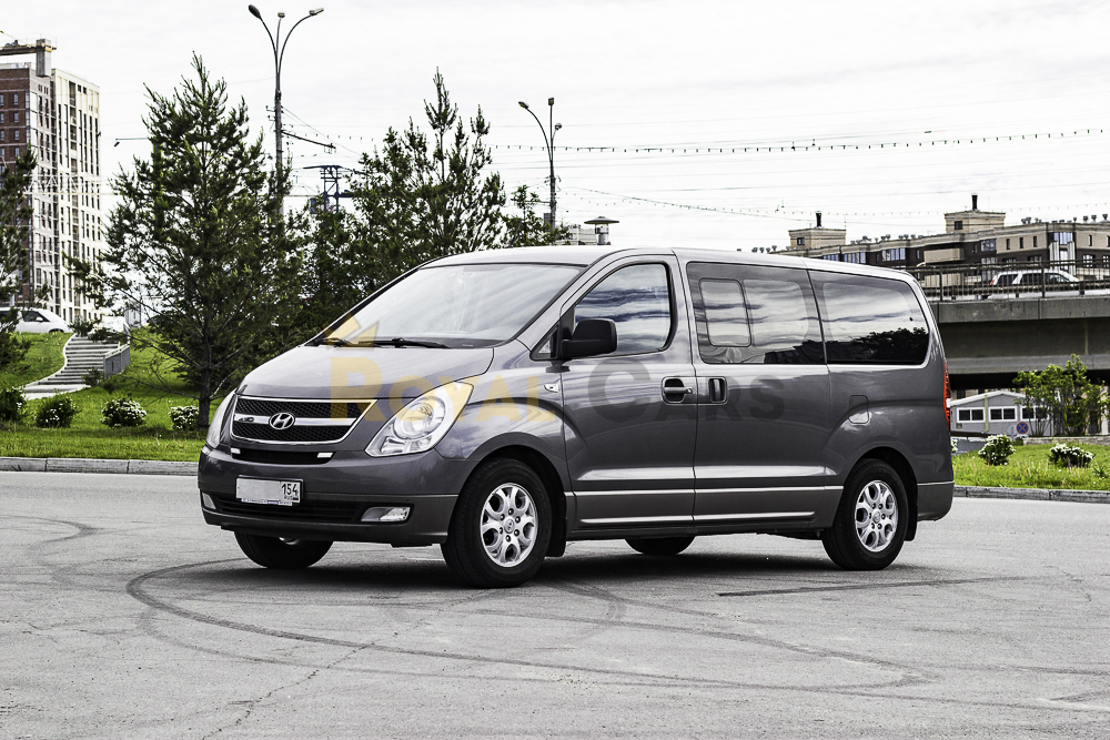 Hyundai H-1 Серый
