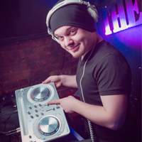 At work (Djatwork) — кадр 2 из 24