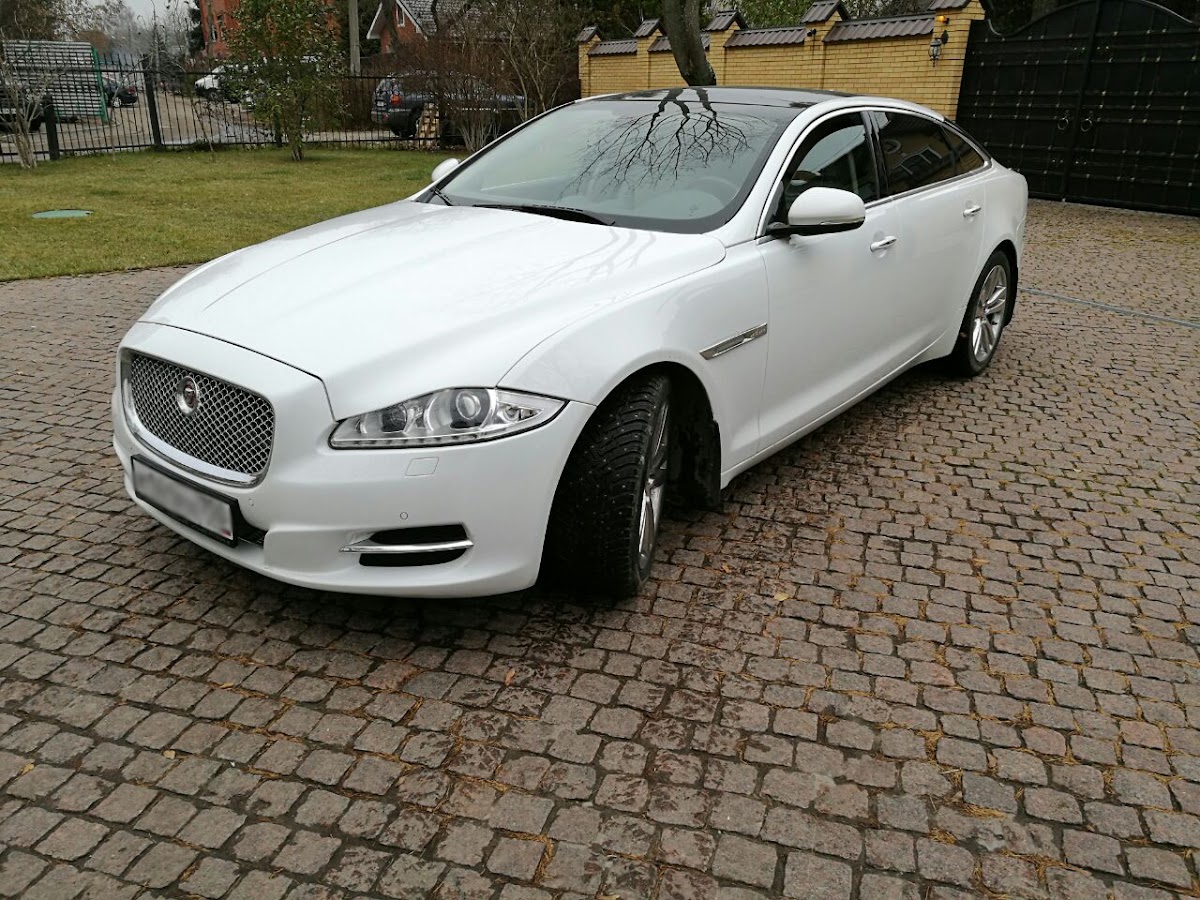 Jaguar XJ — кадр 5 из 24