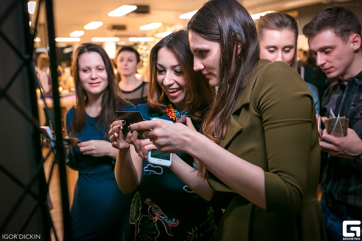 Фотомагниты