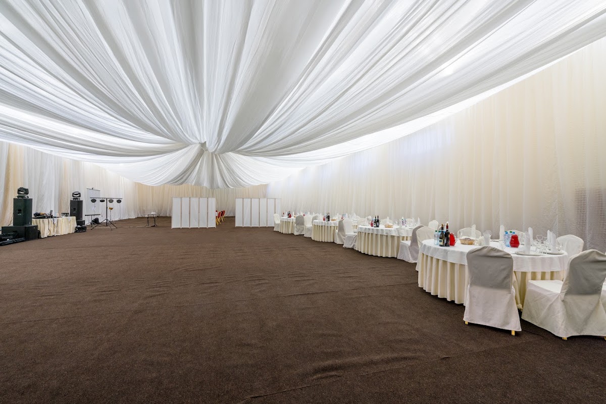 Банкетный зал «White Hall»