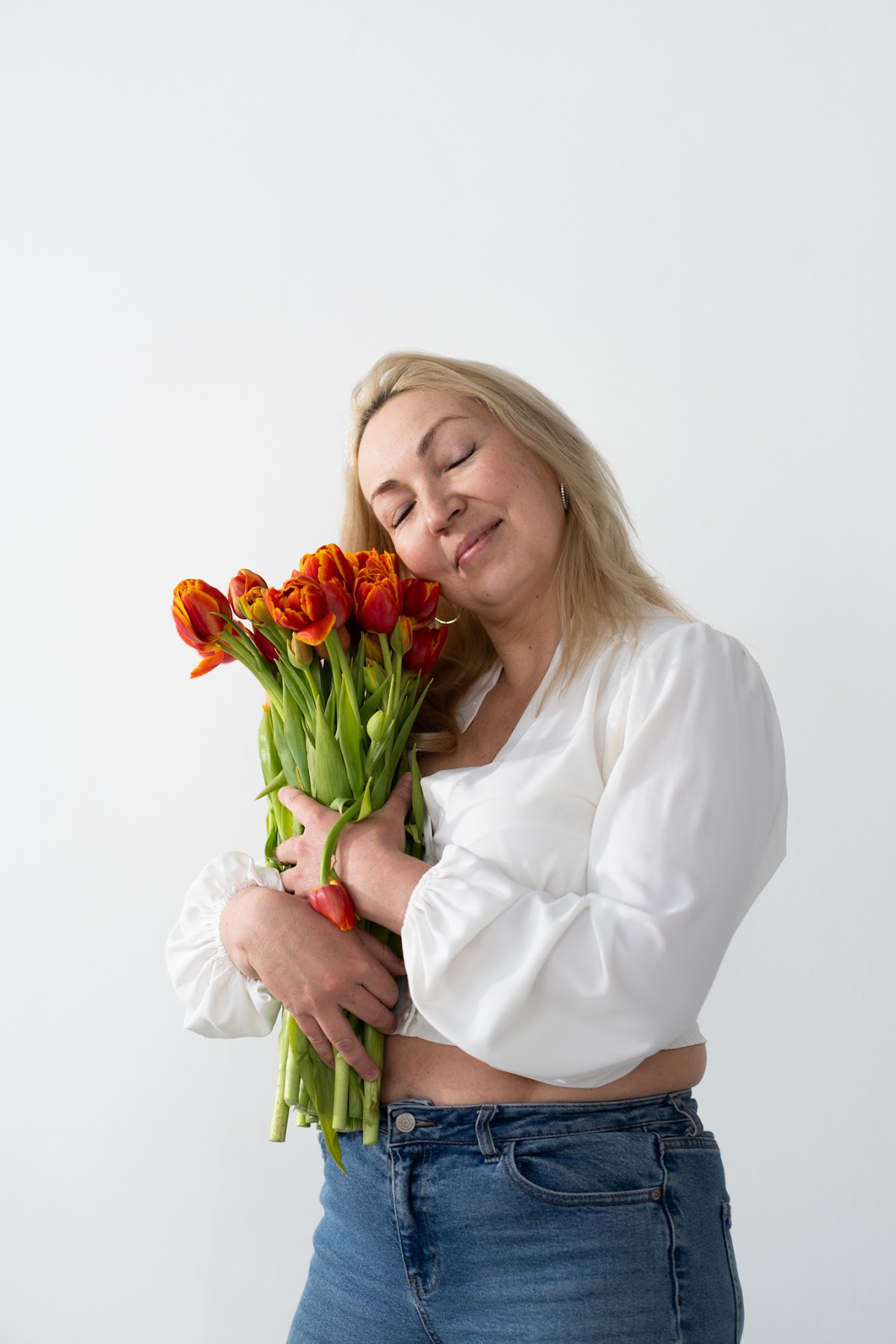 Алсу портрет