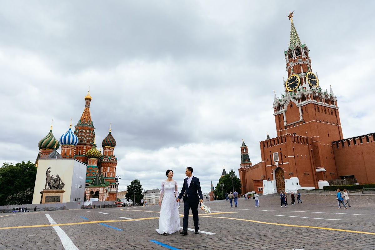 Минци и Леонид