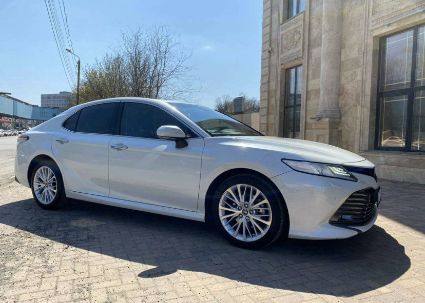 Toyota Camry V70 — кадр 4 из 8