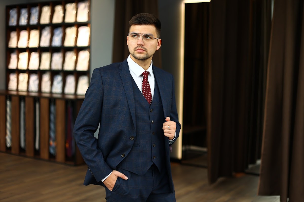 Alan Suit, салон мужской одежды