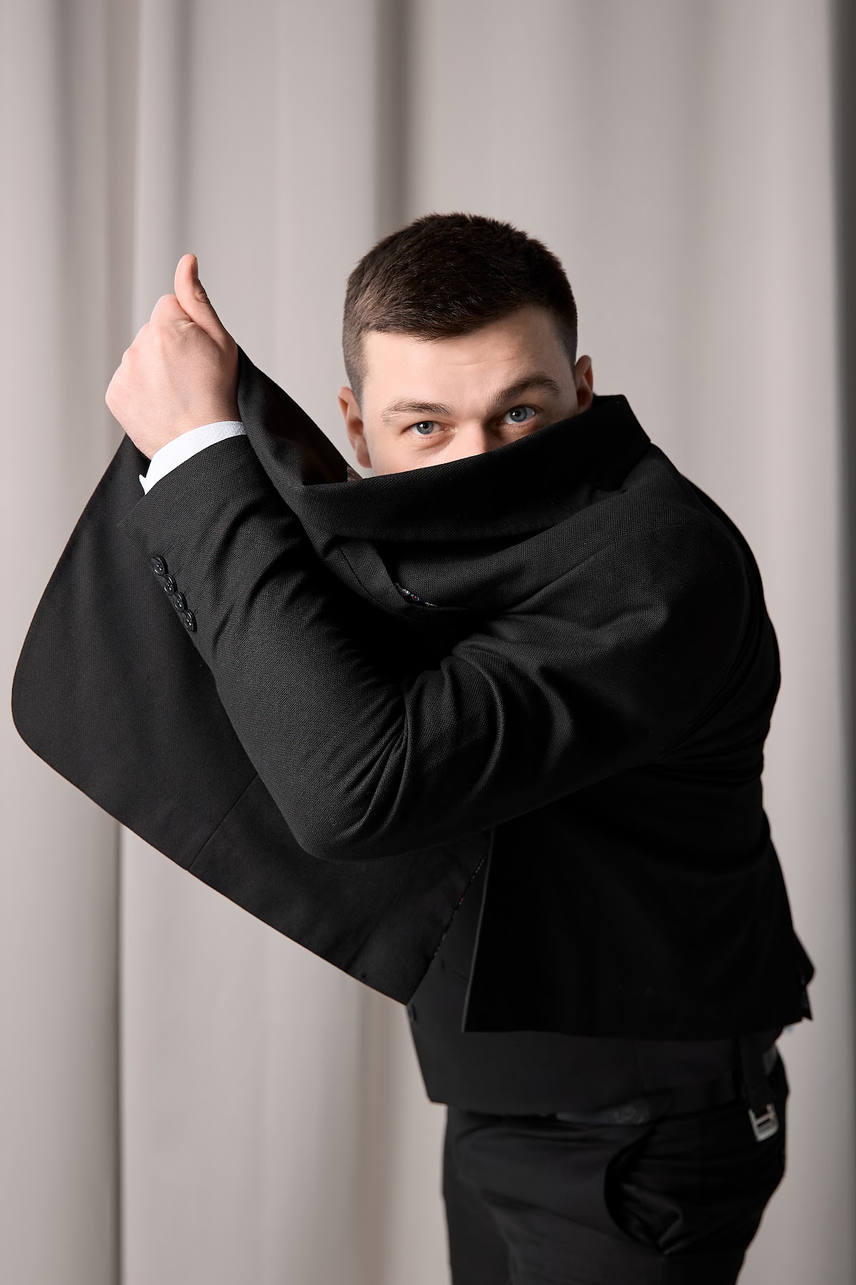 Дмитрий Лазарев