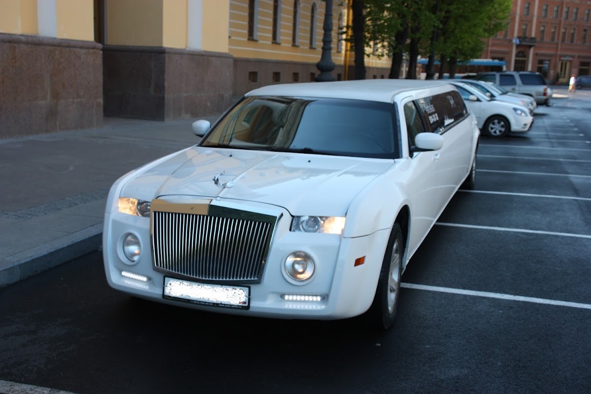 Chrysler 300c — кадр 3 из 6