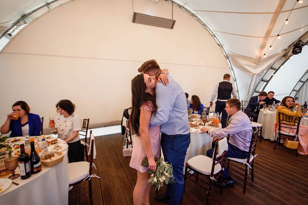 EVENT ROOF