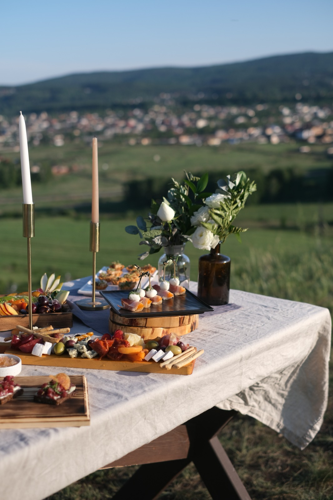 Catering, please
