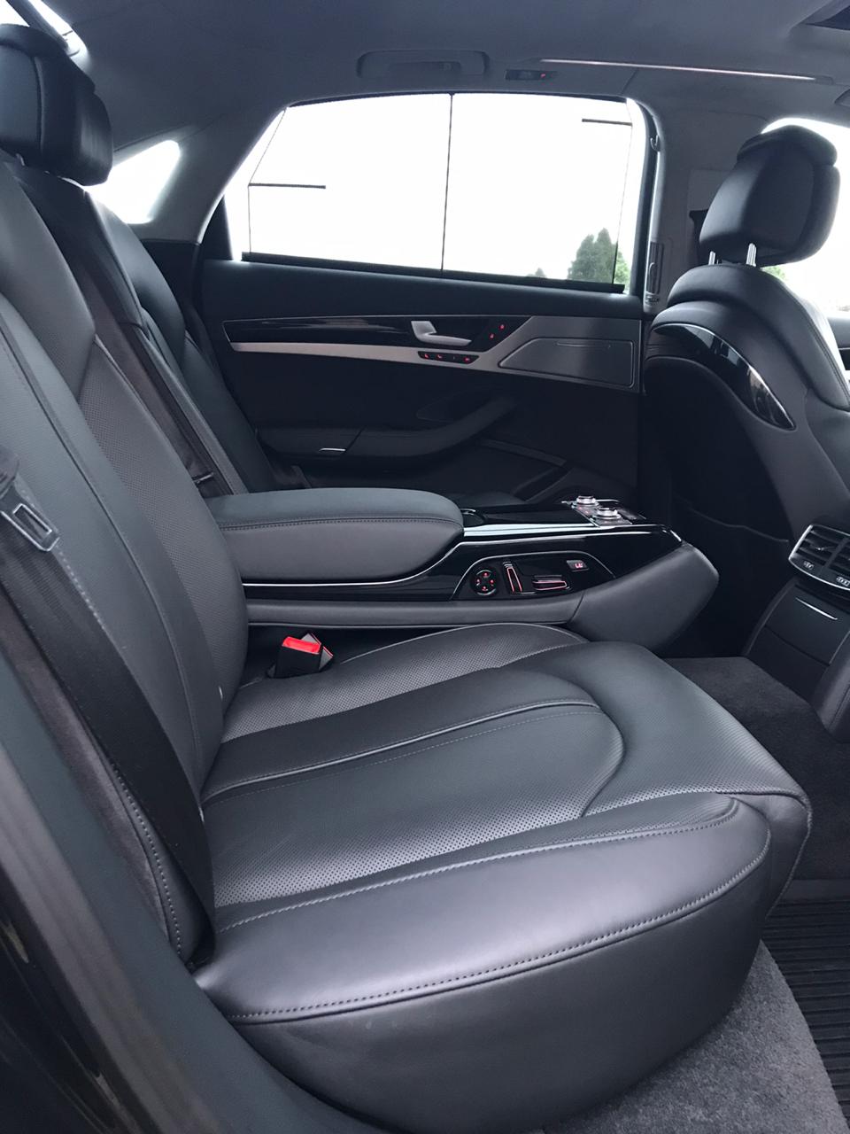 AUDI A8 LONG RESTAYLING