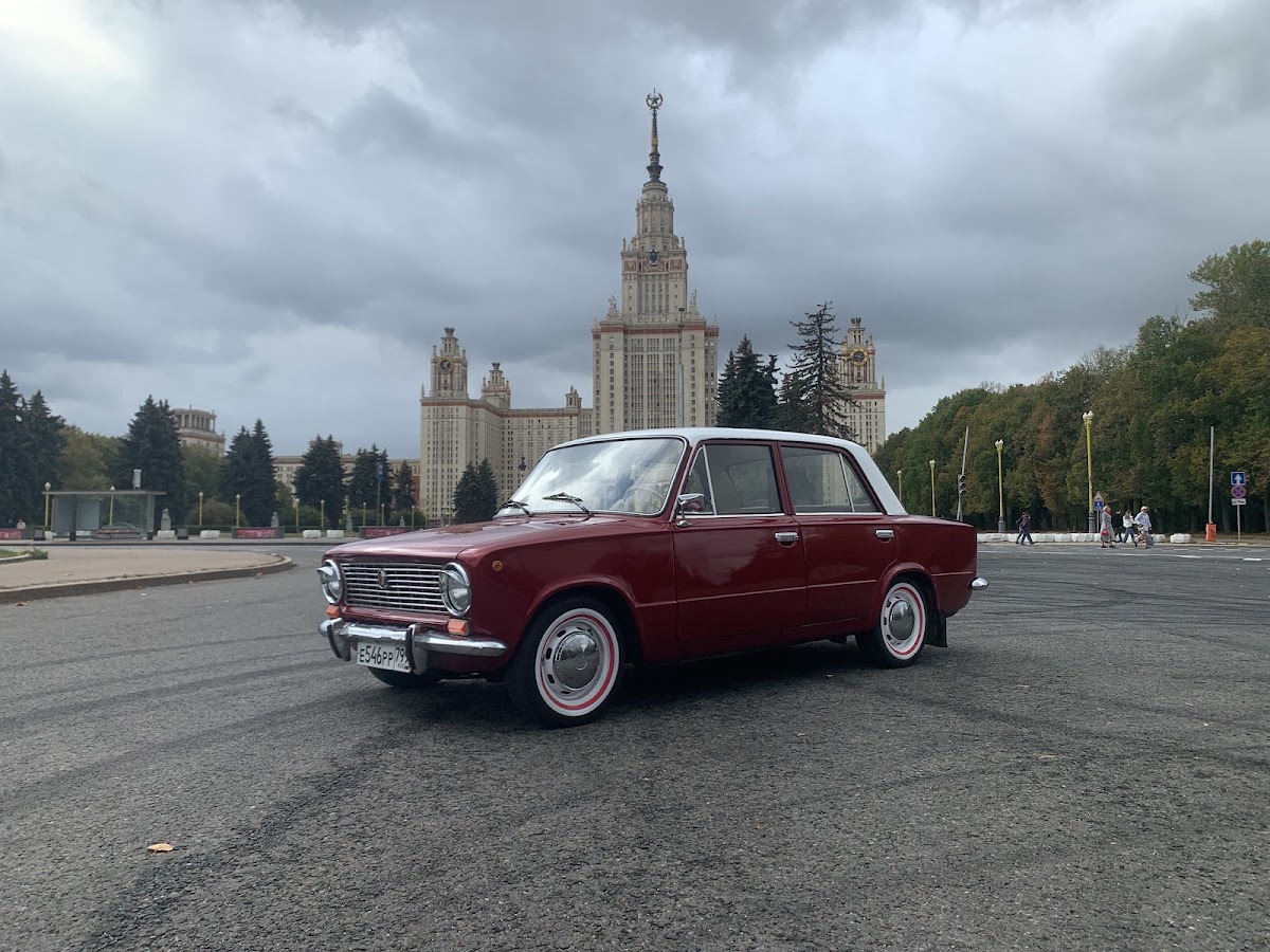 Ретро автомобиль ВАЗ 2101 «Копейка»