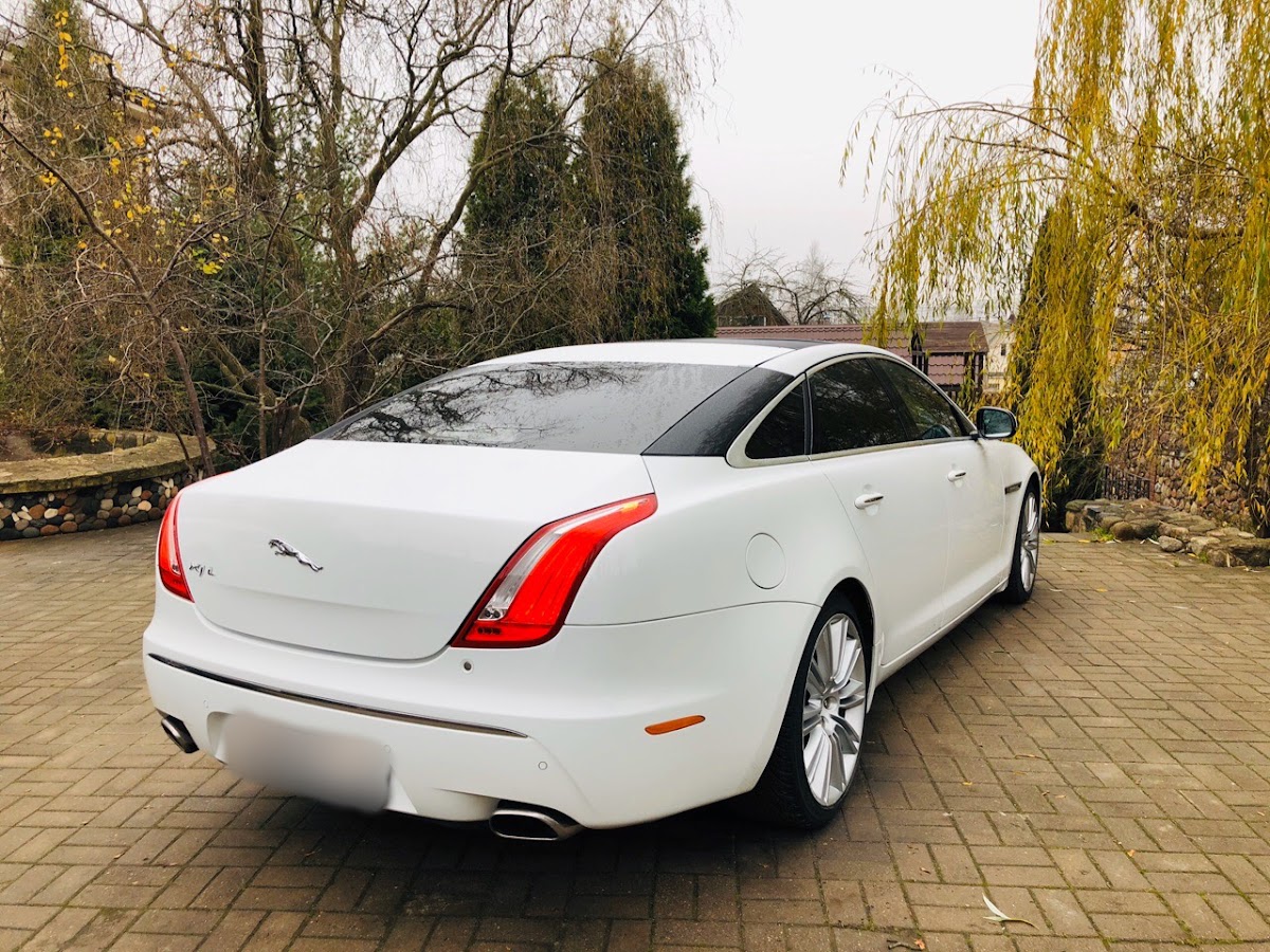 Ягуар XJ Long светлый салон