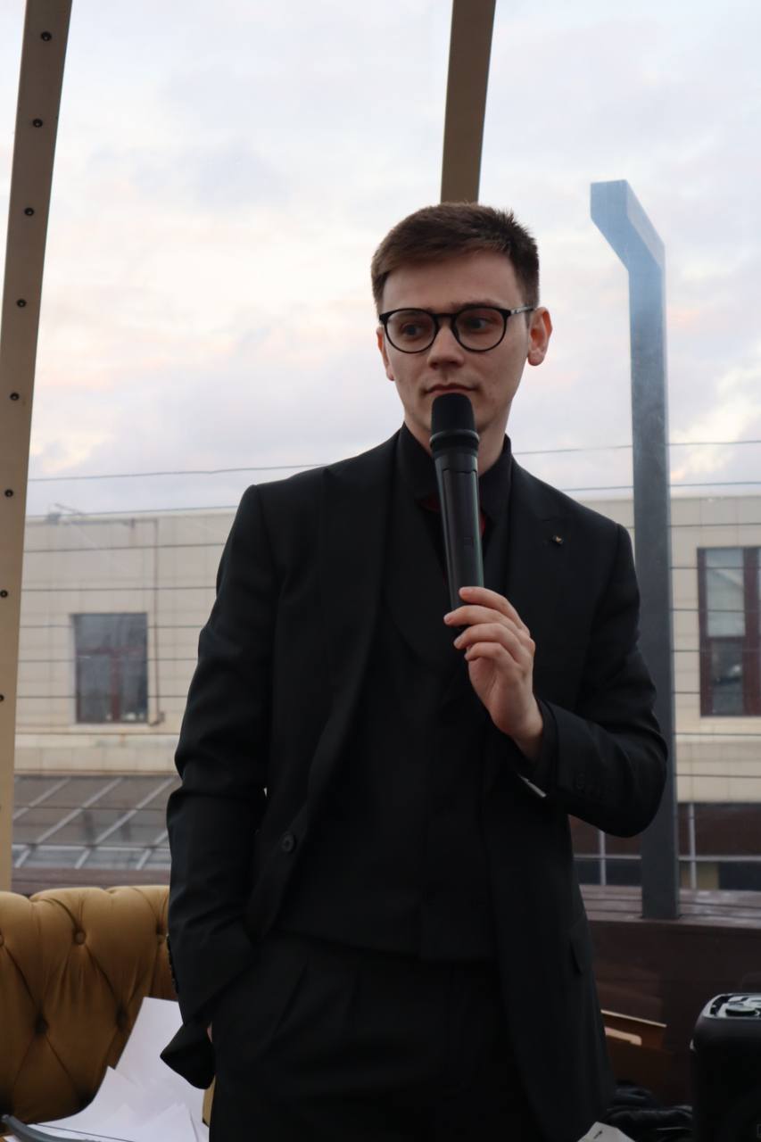 Фото