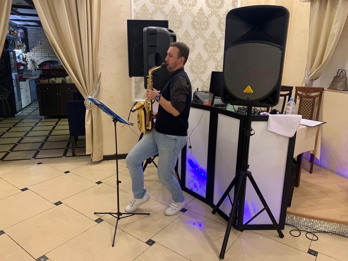 Саксофонист *DJ Валентин Джаз*