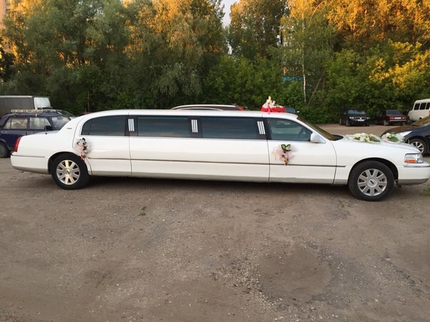 Lincoln Town Car — кадр 2 из 5