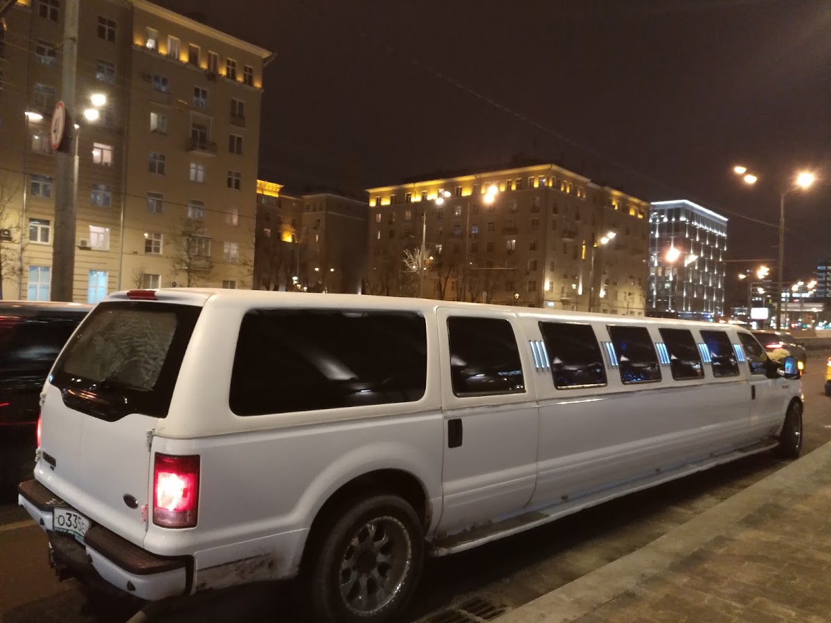 Ford Excursion
