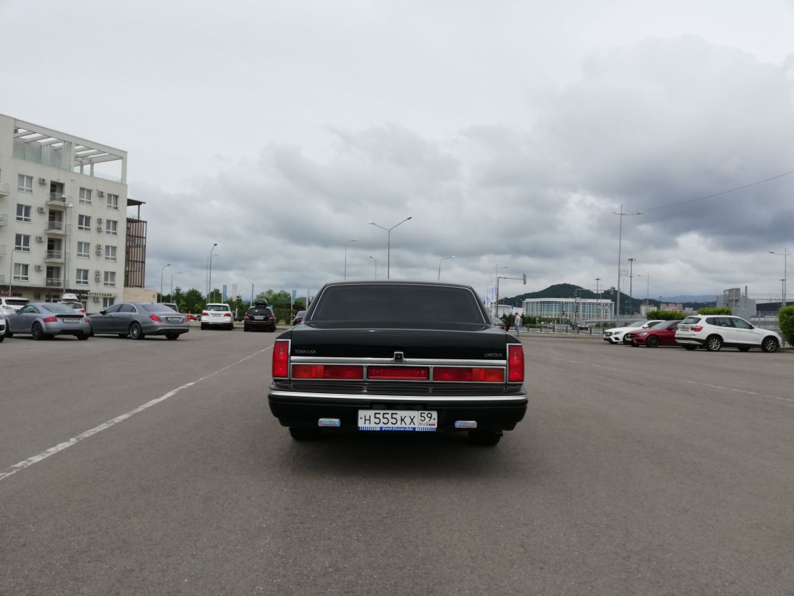 Lincoln Town Car