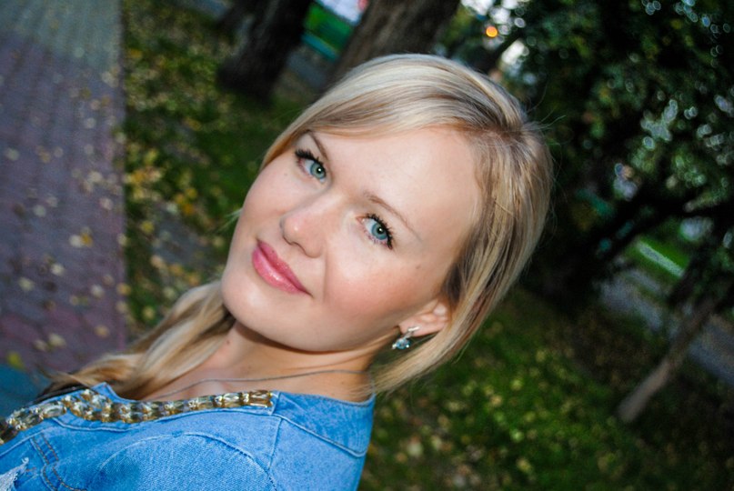 Лена Гонцова