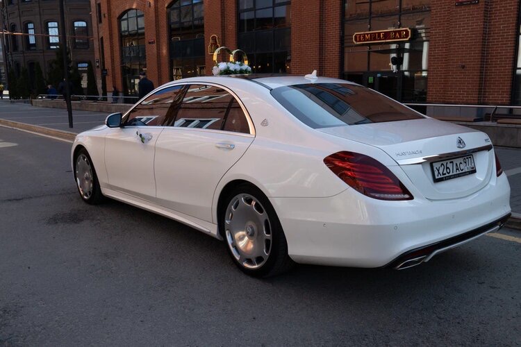 Mercedes-Benz S class (комплектация MAYBACH)