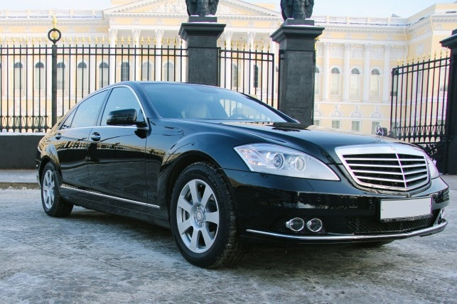 Mercedes W221