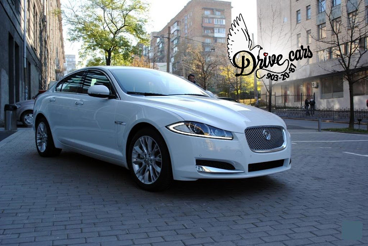 Jaguar XF restal