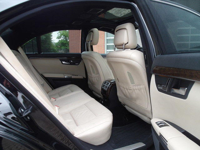 Mercedes S-221