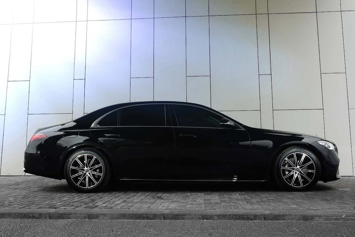 Mercedes S-klasse — кадр 3 из 5