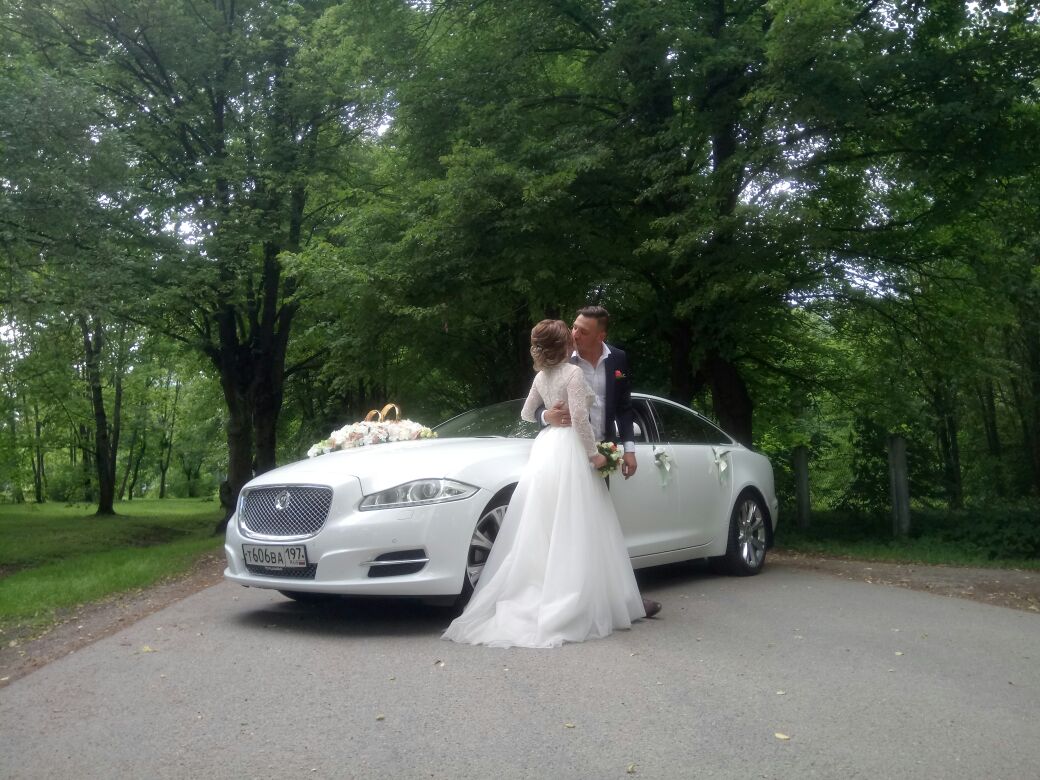 Jaguar XJ — кадр 4 из 10