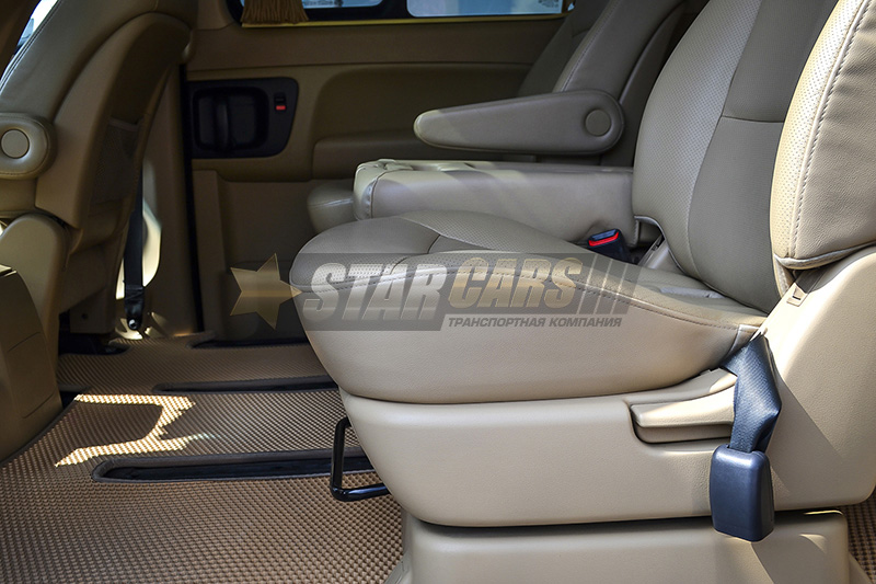Hyundai Grand Starex (7 мест)