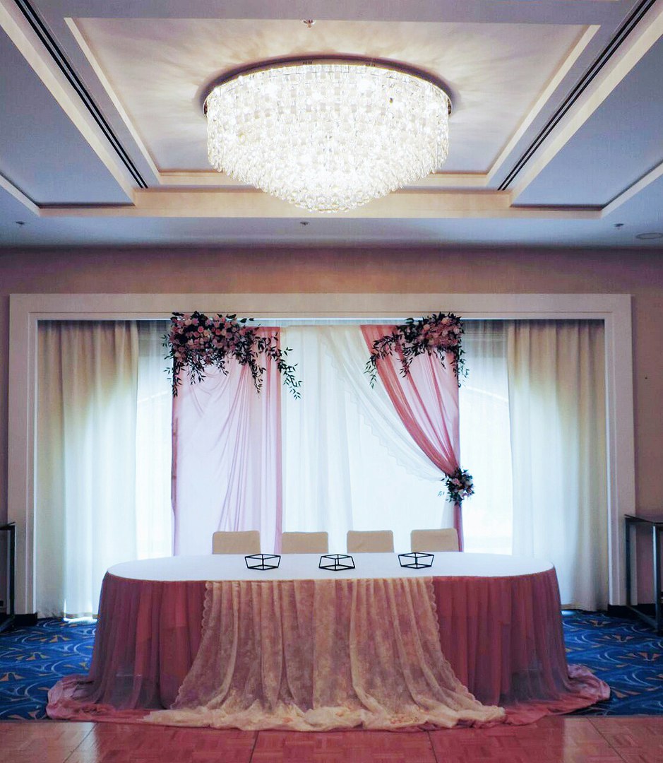 Royal Wedding Decor