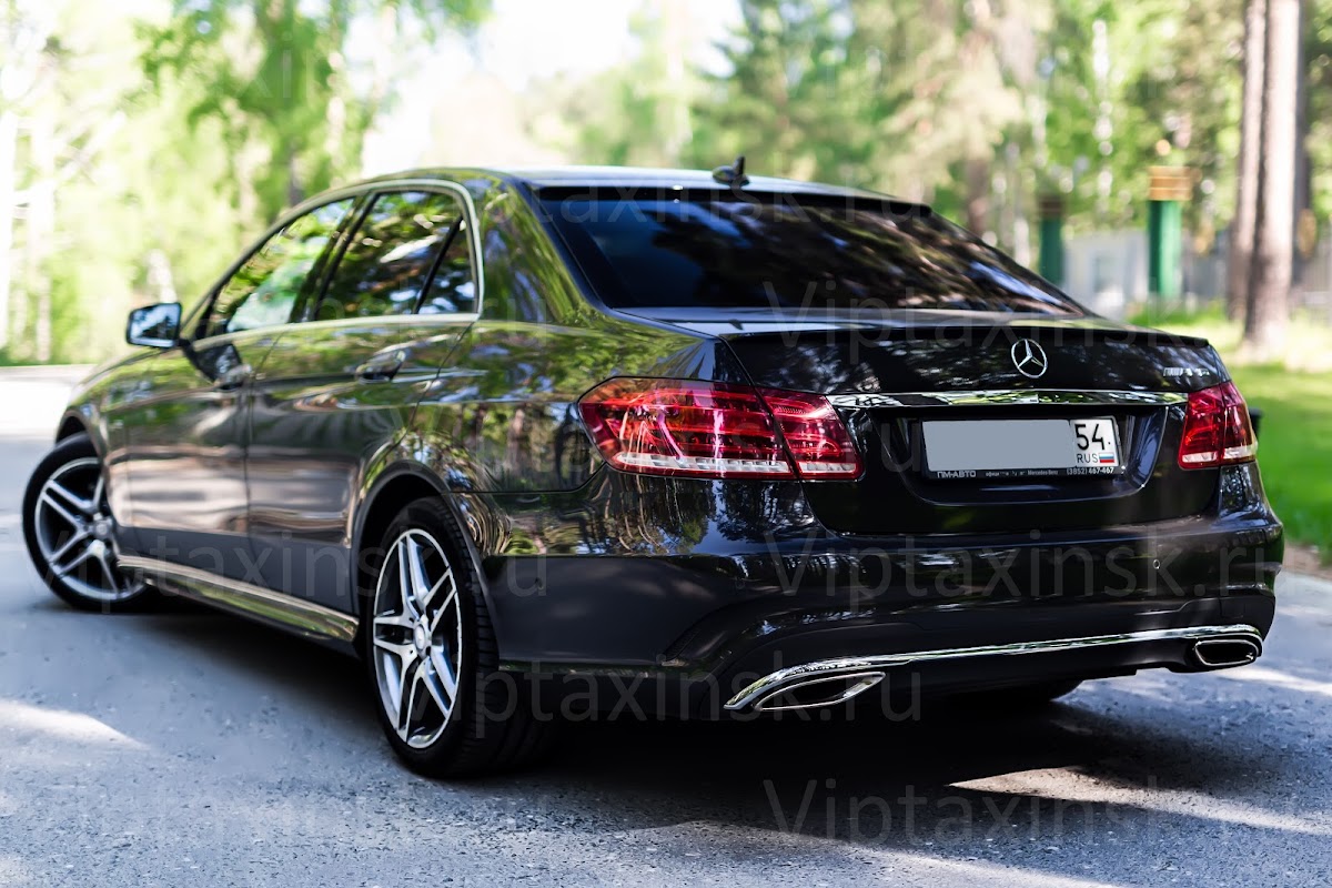 Mercedes-Benz E 212 AMG