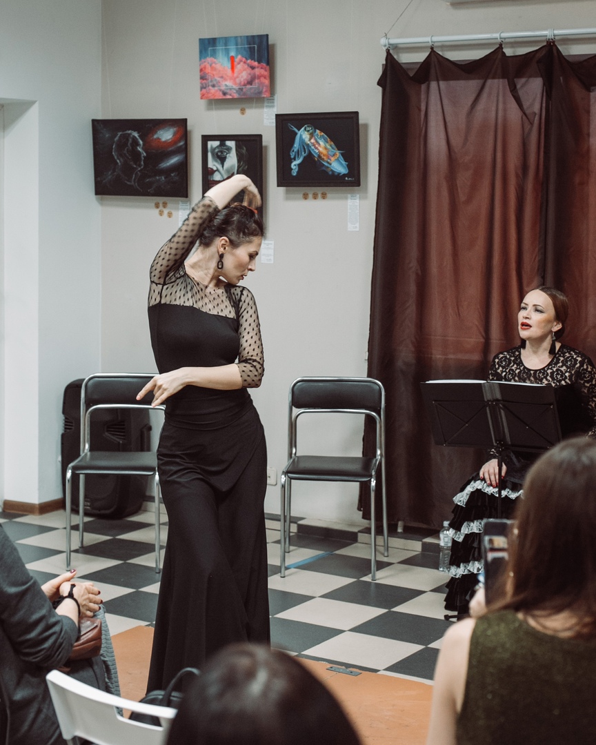 Творческое объединение Amigos del flamenco — кадр 4 из 49