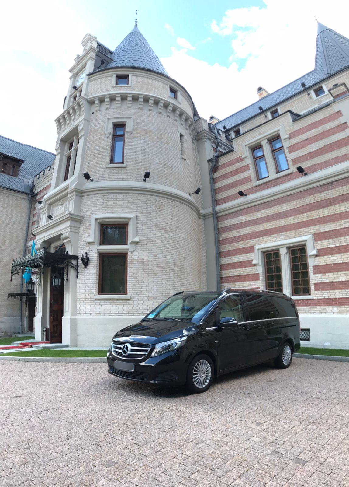 Mercedes-Benz V класс - Мерседес черный