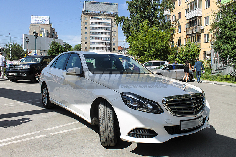 Mercedes-Benz E-class E200 w212