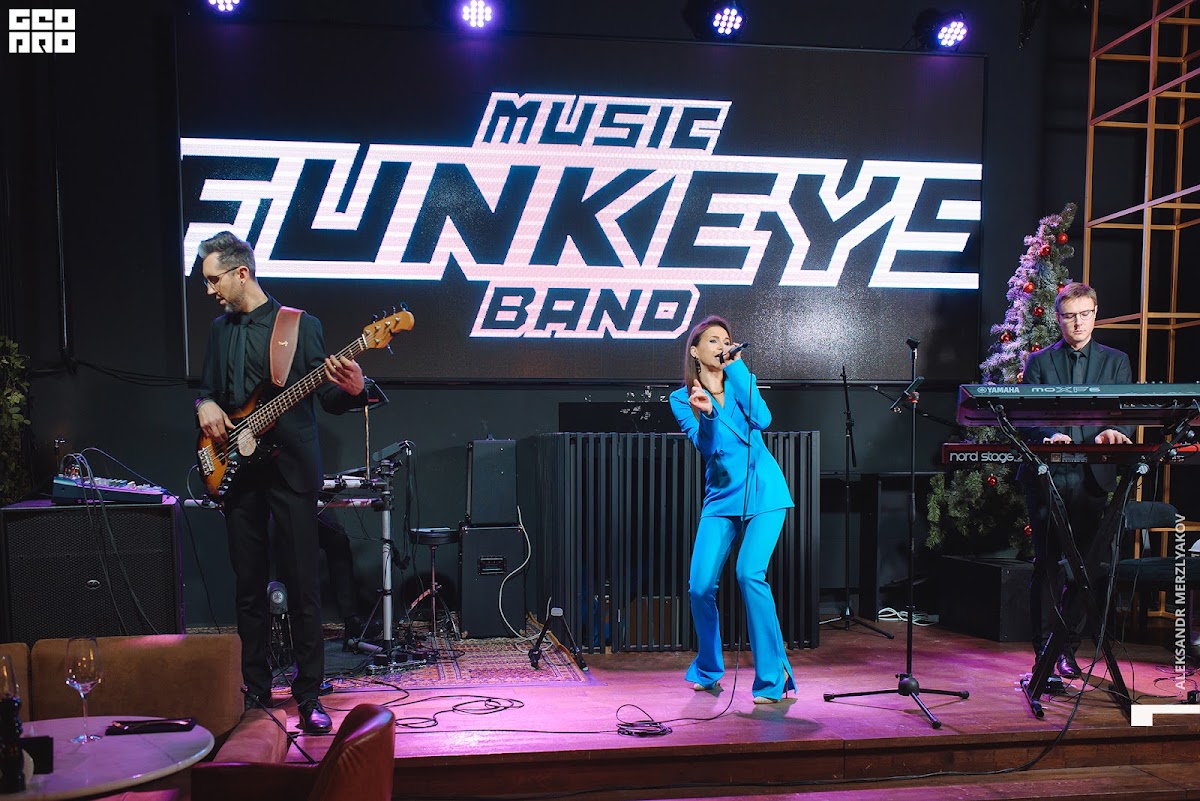 Кавер-группа на свадьбу Нижний Новгород Funkeys Music Band|Рождество в ресторане RIBS