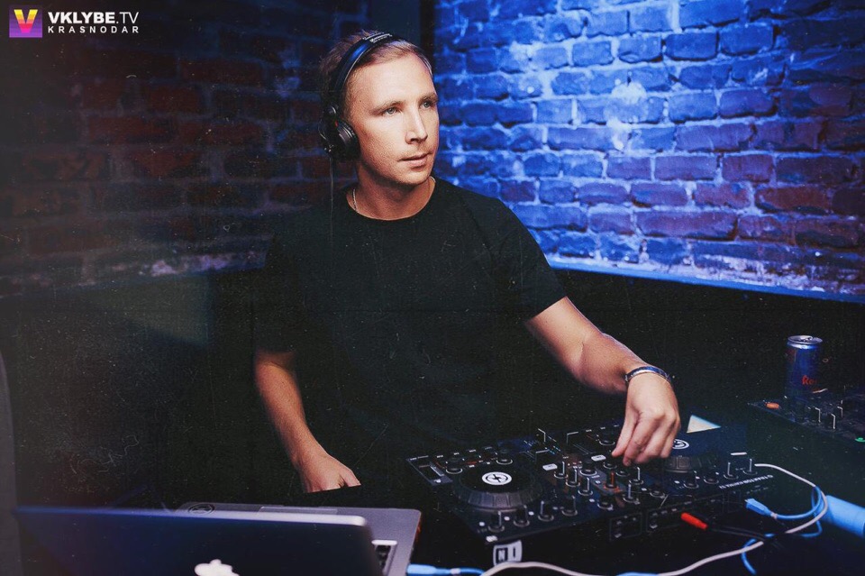 DJ Pasha Free