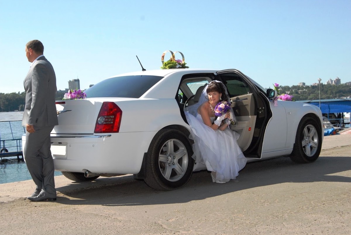Chrysler 300C Long