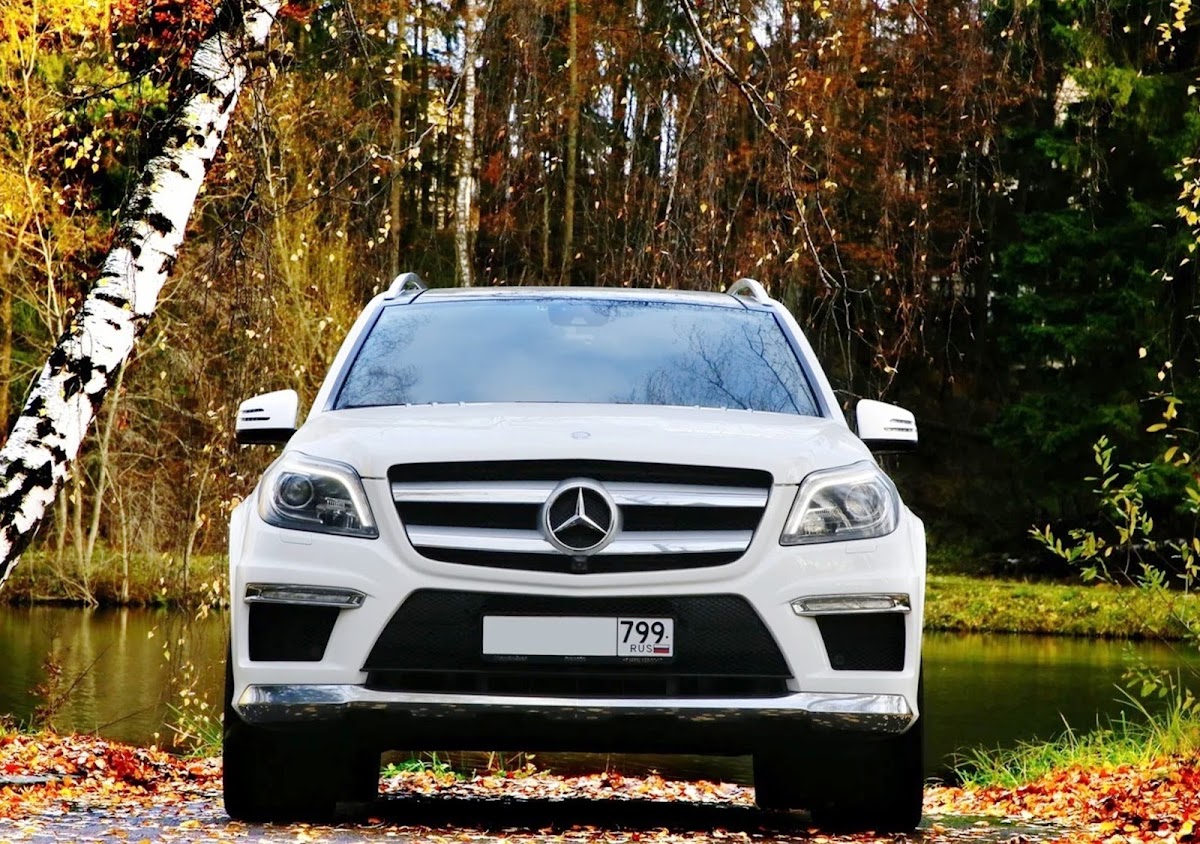 Mercedes GL — кадр 2 из 10
