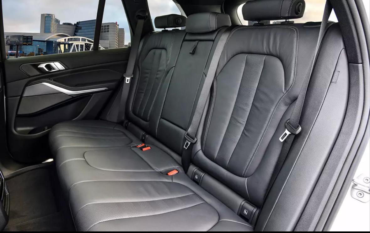 BMW 5 — кадр 4 из 5