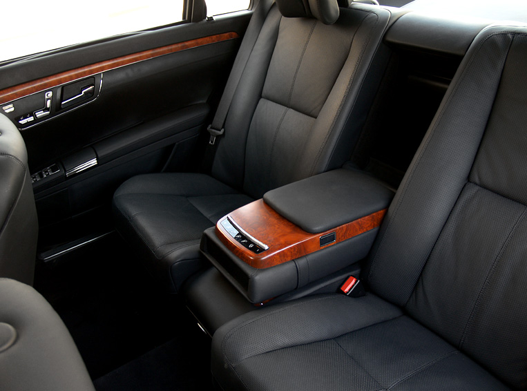Mercedes-Benz S500W221 Long — кадр 2 из 2