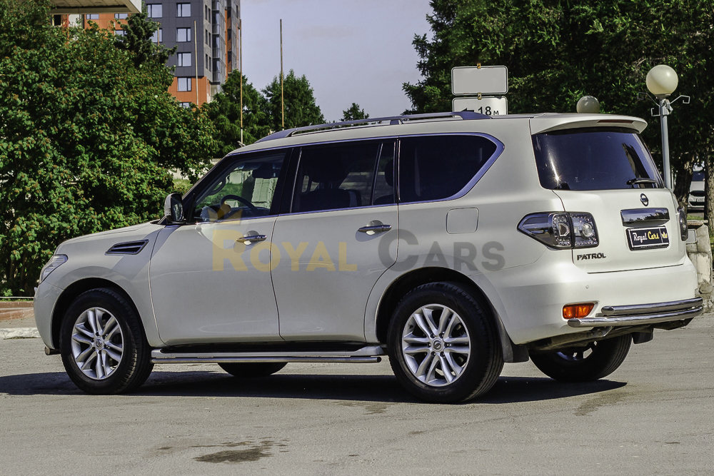 Nissan Patrol Белый